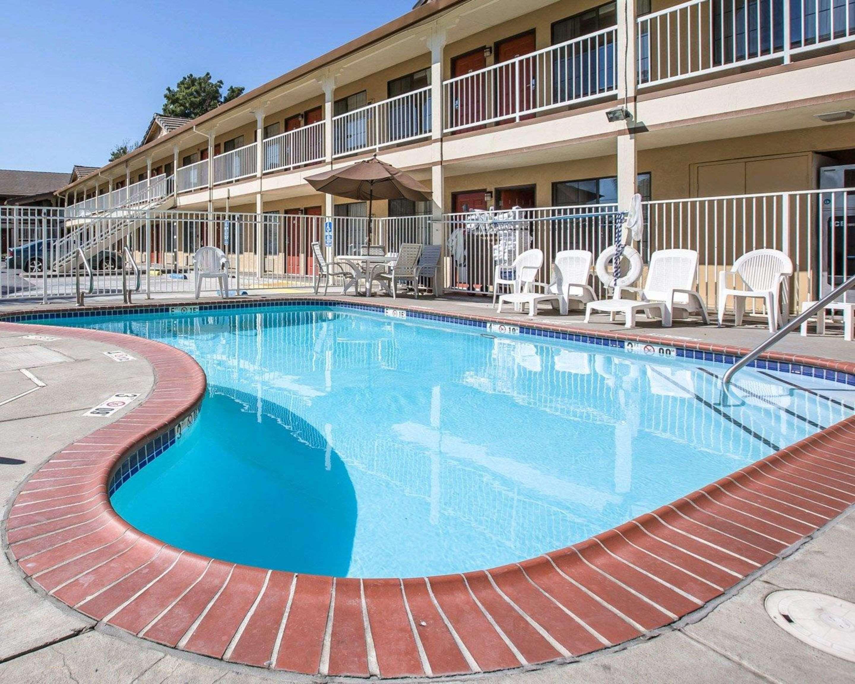 Quality Inn & Suites Woodland - Sacramento Airport Exteriér fotografie