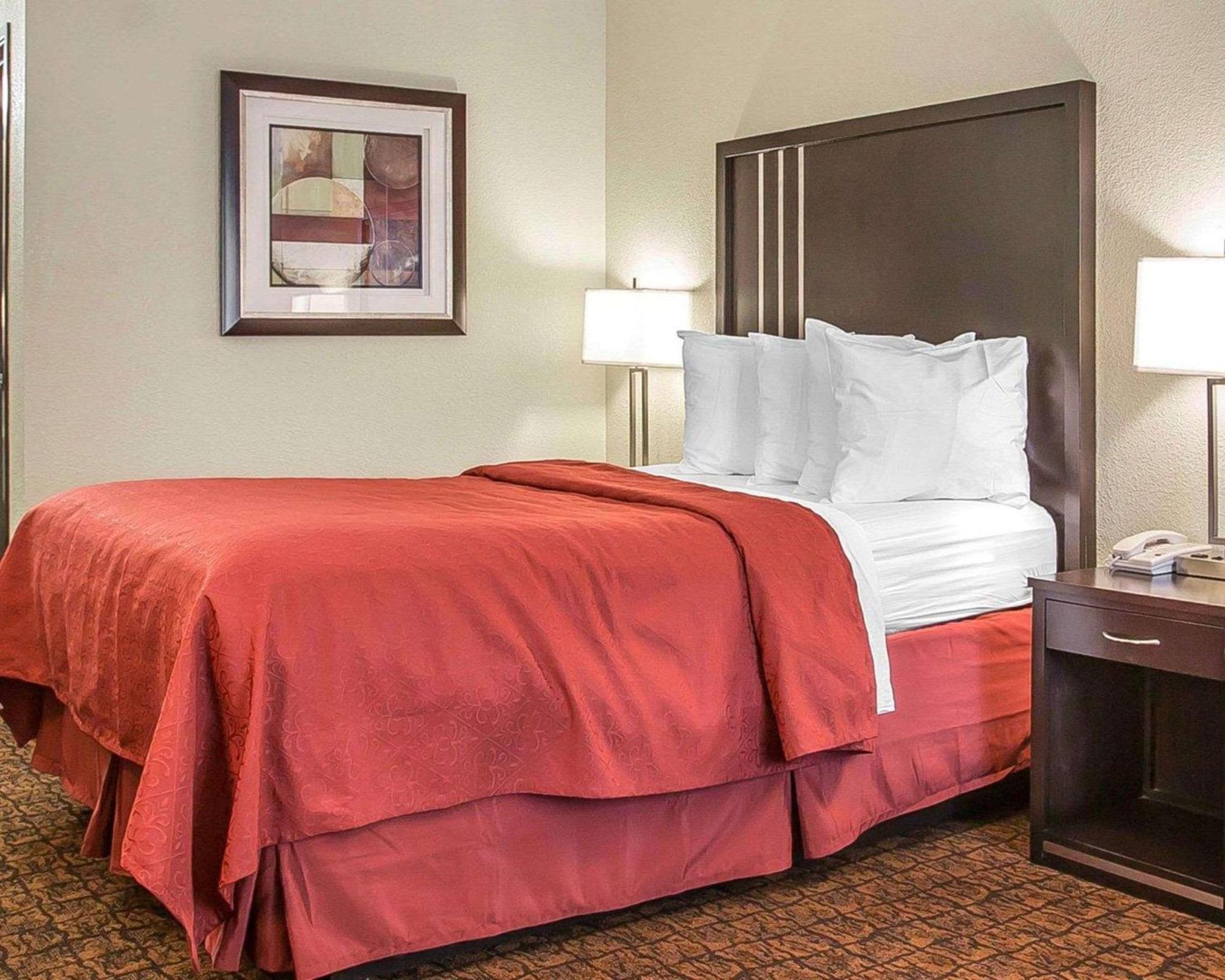 Quality Inn & Suites Woodland - Sacramento Airport Exteriér fotografie