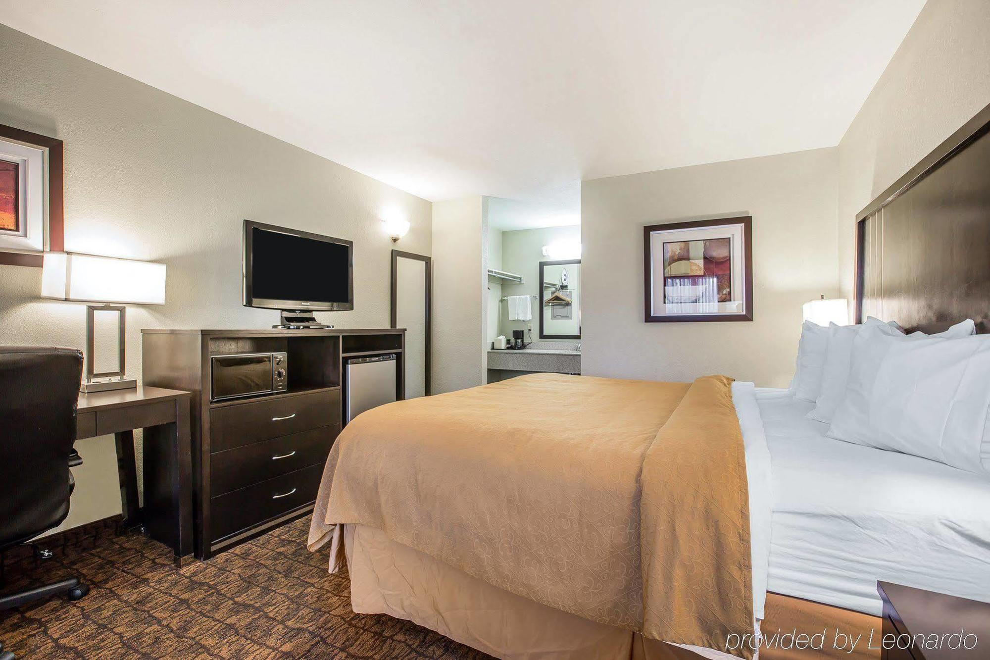 Quality Inn & Suites Woodland - Sacramento Airport Exteriér fotografie