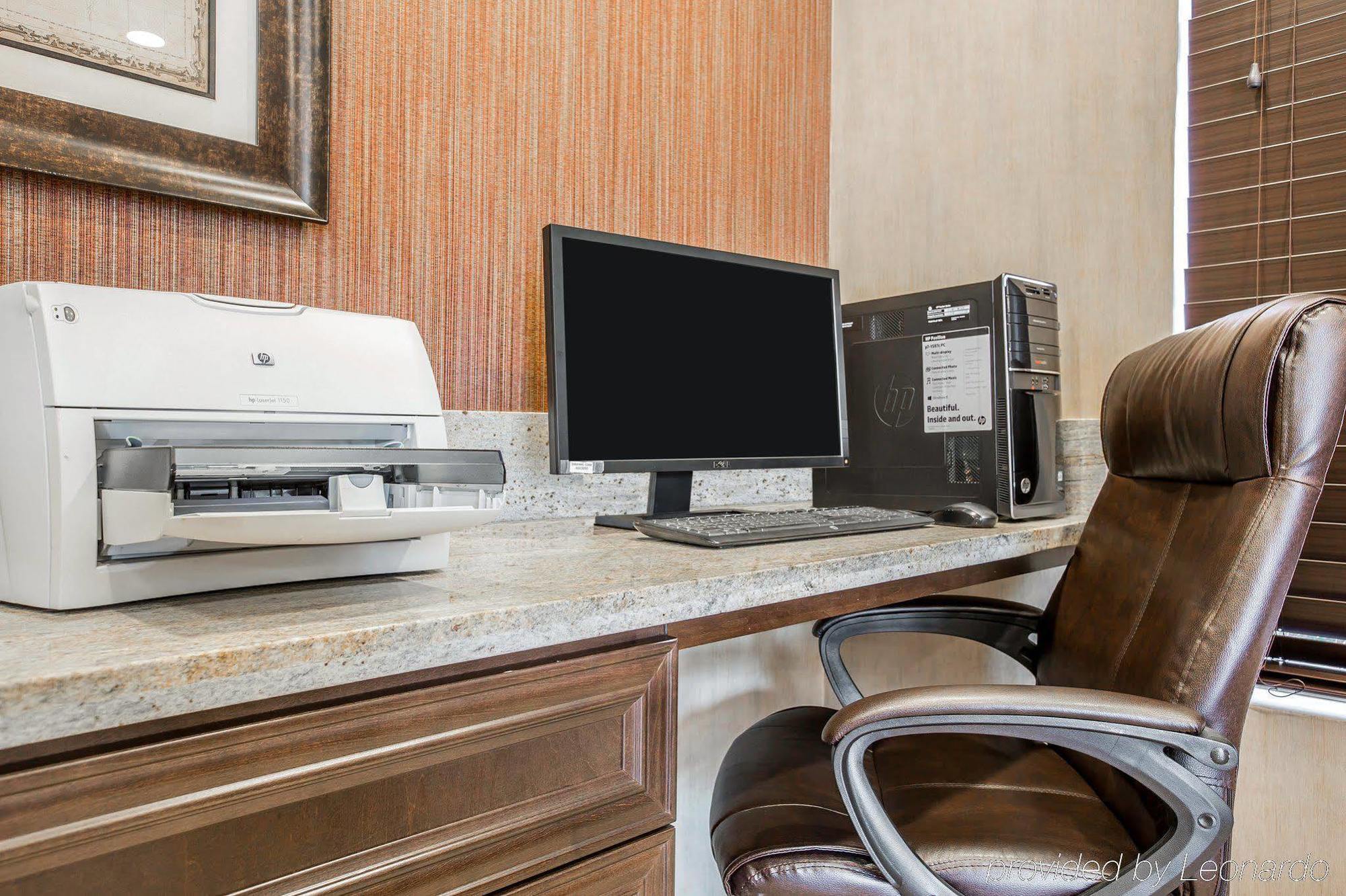 Quality Inn & Suites Woodland - Sacramento Airport Exteriér fotografie